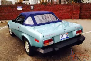 Other Makes : Triumph TR8 Blue plaid cloth