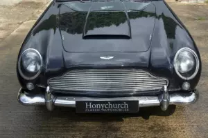  aston martin db5 