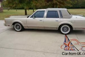 1989 Lincoln Town Car Photo