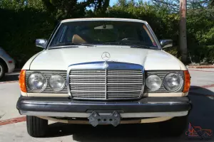 Mercedes-Benz : 300-Series 2 door coupe Photo