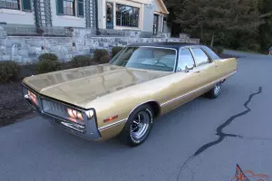 Chrysler : Newport Royal