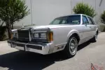 1989 Lincoln Town Car - Signature Series - 27,000 Miles - MINT!