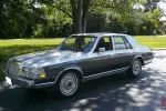 Lincoln : Continental Base Sedan 4-Door