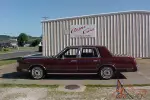Lincoln : Town Car 33728 LOW  MILES  LIKE  NEW