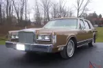 Lincoln : Town Car Town Car Sedan 4-Door