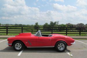 1962 CHEVROLET CORVETTE 350 SUPER CHARGED 4 SPEED RED