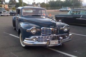 Classic Lincoln luxury in like new condition Photo