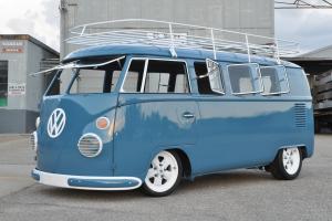 1964 VW bus Photo