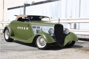 SHOW WINNING 1933 FORD ROADSTER WWII TRIBUTE CAR 383 HEIDTS CURRIE PRO-BUILT CAR Photo