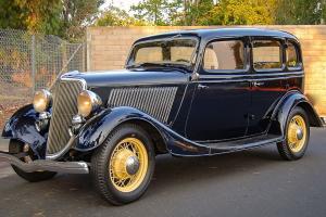1934 ford deluxe 4 door sedan body
