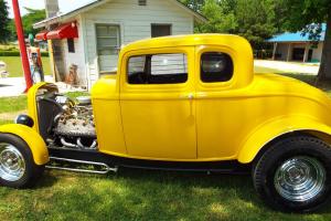 1932 Ford 2dr 5 Window Coupe