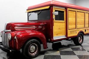 1947 Ford Woody Delivery Railway Express Truck Rare Museum Quality Photo