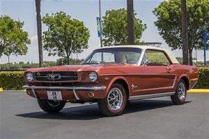 1965 FORD MUSTANG HARDTOP 289 225HP 4V V8.SPECIAL ORDER EMBERGLO/PARCHMENT INT!! Photo