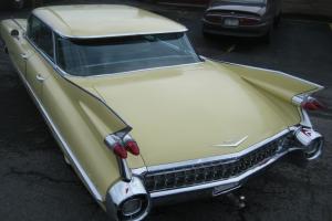 1959 Cadillac Sedan Deville..Rare Gotham Gold Flat Top.. Very nice..