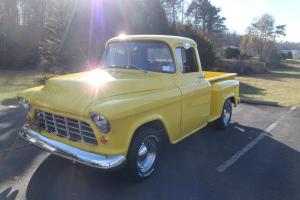1957 CHEVROLET 3100 PICK UP - SHORT BED - STEP SIDE CHEVY TRUCK Photo