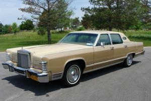 1978 Lincoln Williamsburg Limited Edition Continental LCOC National WINNER 57k Photo