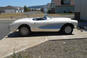 57 RUST FREE VETTE ,HARDTOP ,GREAT PROJECT ,LOW RESERVE Photo