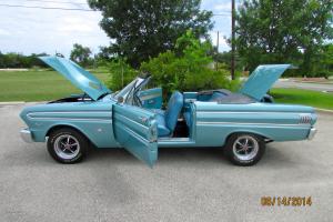 FORD FALCON CONVERTIBLE 4 SPEED V/8 Photo