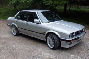  1990 BMW 325I SE SILVER  Photo