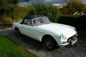  MGB Roadster 1974 (1950cc) with overdrive.  Photo
