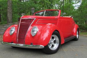 1937 ford Convertible Street Rod.......350/300 hp