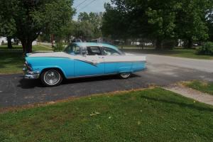 56 Ford Crown Victoria Photo