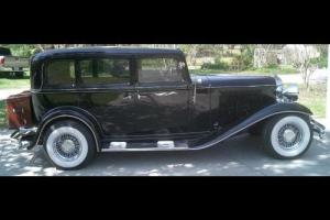 1932 Dodge Brothers DK8, Exterior: Black, Interior: burgundy. Records  1,600 mil Photo