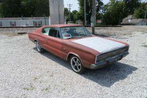 1967 Dodge Charger 383 Hipo, 4 speed rare muscle car