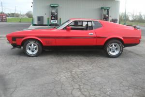 Ford : Mustang mach1 Photo