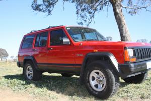 Jeep Cherokee Sport 4x4 1995 4D Wagon 4 SP Automatic 4x4 4L Electronic Photo