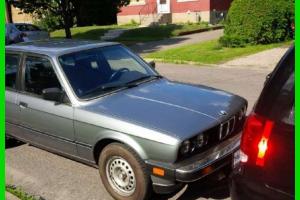 BMW : 3-Series 318i