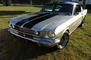 Ford : Mustang Super fast, Borg Warner five speed Photo