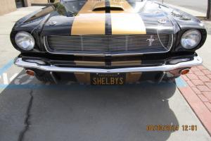 Ford : Mustang Shelby GT350 Hertz Replica Photo