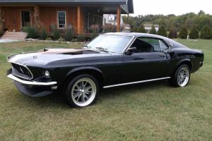 Ford : Mustang MACH 1 FASTBACK Photo