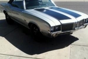 Oldsmobile : Cutlass supreme Photo