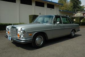 -'70 300SEL-Rare Factory Two-Tone Paint-Superb Example- Photo