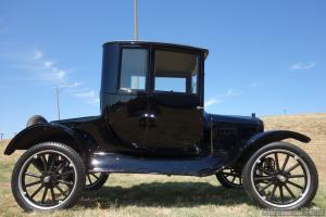 Ford : Model T Two-Door-Coupe Photo