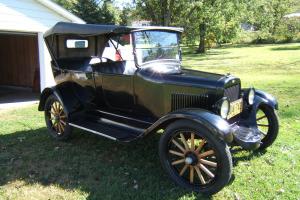 Touring car, 1921 Willys Overland