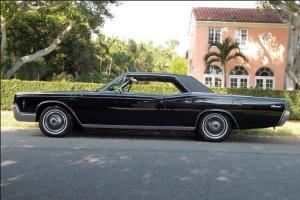 Lincoln : Continental 2 Door Coupe Photo