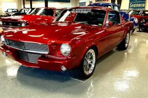 Ford : Mustang 2+2 FASTBACK