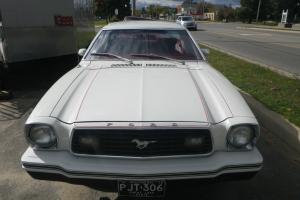 Ford : Mustang Coupe, Ghia