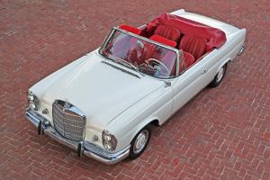 Mercedes-Benz : 200-Series 220SE Cabriolet