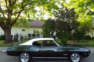 Pontiac : GTO 2 DR HARDTOP Photo