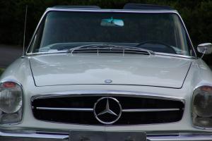 Mercedes-Benz : 200-Series Convertible Photo