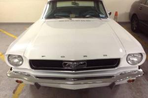 Ford : Mustang coupe Photo