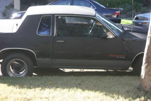 Oldsmobile : 442 hurst olds 15th anniversary