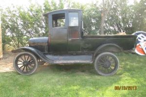 Ford : Model T Wilson Brothers (Calgary) coach