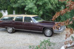 Cadillac : Fleetwood station wagon