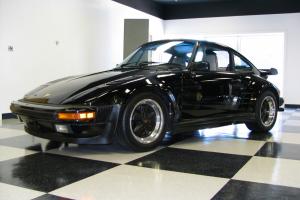Porsche : 930 Turbo Slantnose