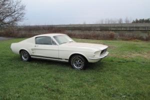 Ford : Mustang GT    s code